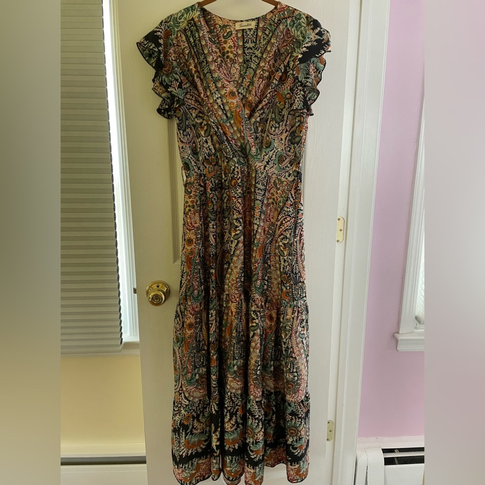 Perfect Summer dress with floral patterns